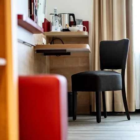 In-side Hotel