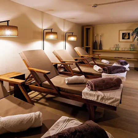 Inside By Hackmann 3*