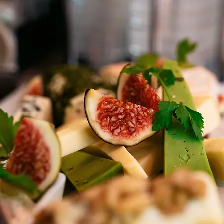 Inside By Hackmann 3*